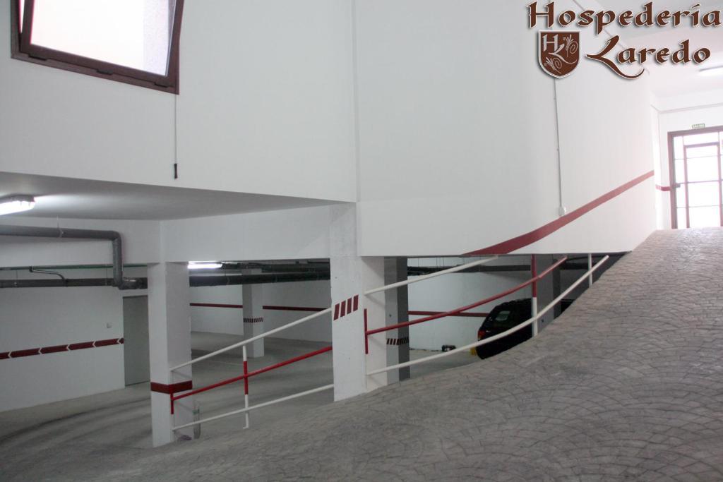 Hospederia Laredo Hotel La Carlota Exterior photo